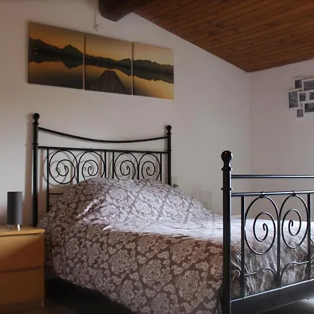 Le Chat Botte - Vankantiehuis In Languedoc-roussillion Bed & Breakfast *