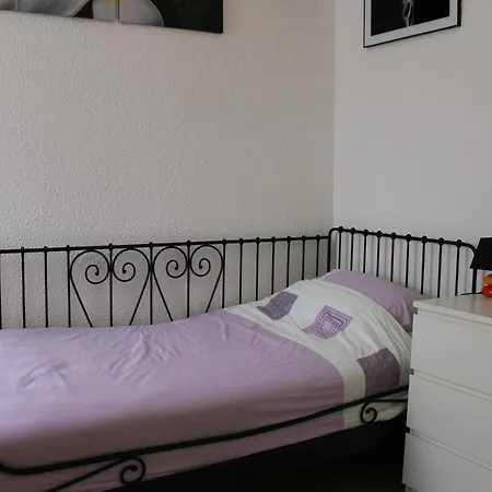 Bed & Breakfast Le Chat Botte - Vankantiehuis In Languedoc-roussillion Routier