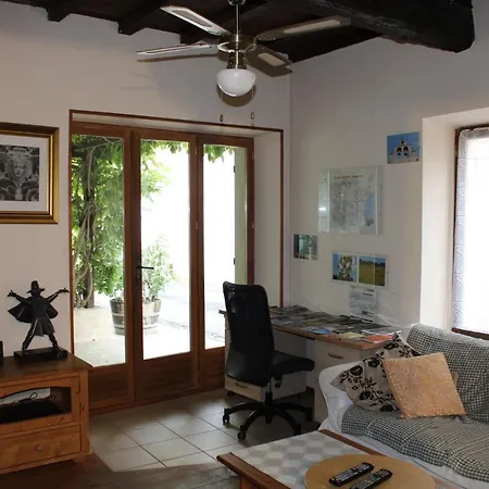 Le Chat Botté - Vankantiehuis In Languedoc-roussillion Routier